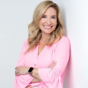 Meet your Posher, Angela